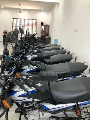 Bajaj CT100 2026