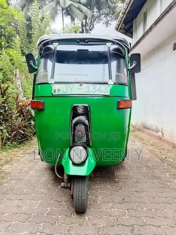 Bajaj RE Three Wheeler 2004