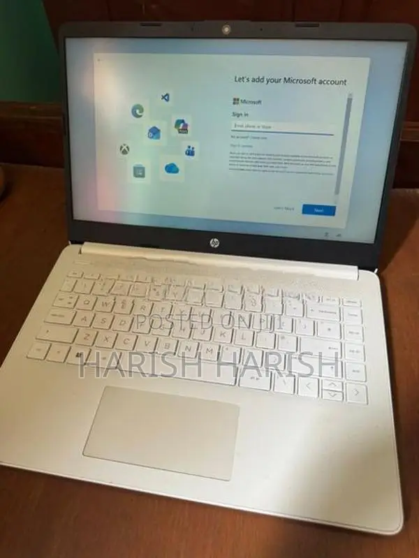 HP AMD 3020e Laptop