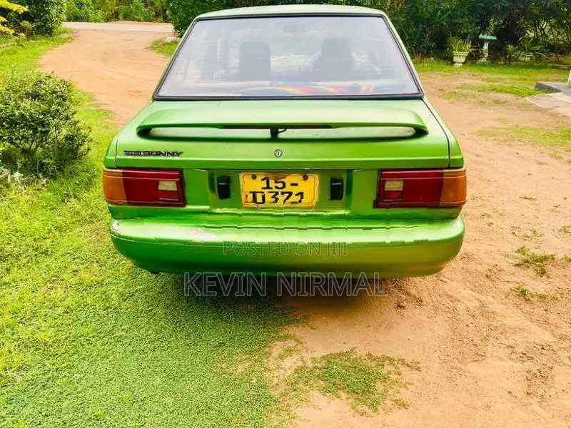 Nissan Sunny 1983