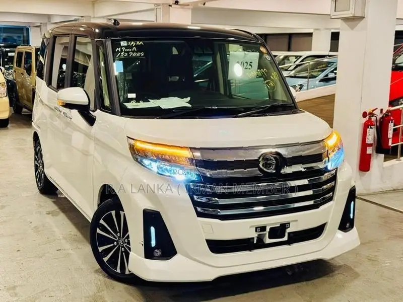 Toyota Roomy Custom GT BlackTop 2026