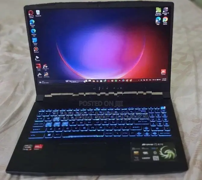 MSI Bravo 15 B7ED Laptop