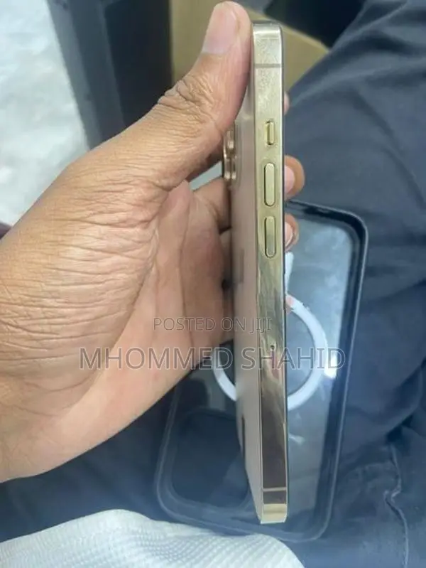 Apple iPhone 13 Pro (Used)