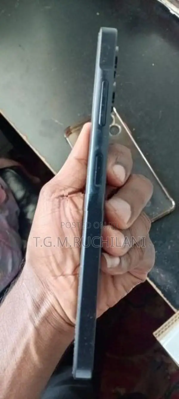 Samsung Galaxy A06 (Used)
