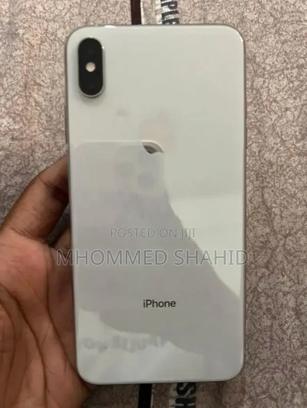 Apple iPhone XS Max (Used)
