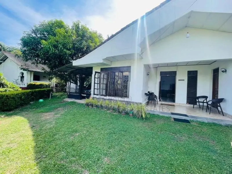 Two House Property on 76 Perches Land for Sale in Kelaniya