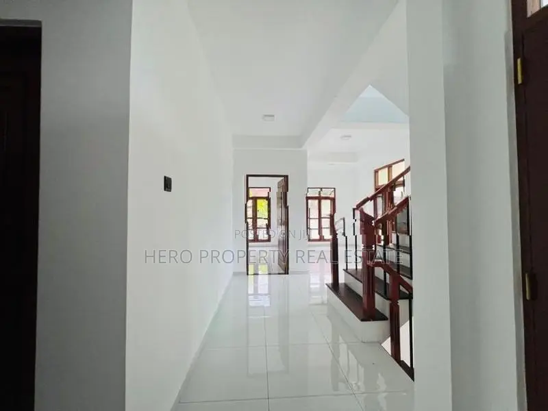 🌟(NSA2603-005)Luxurious House for Sale in Athurugiriya