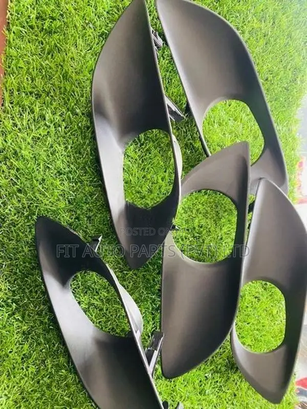 Vitz KSP90 Fog Lamp Cover