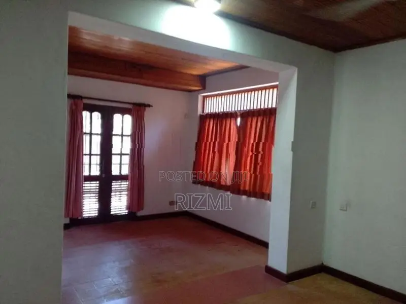 35 Perches 3BR Single Storey Large House for Rent in Ratmalana
