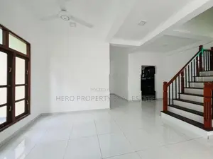 (NSA2603-005)Luxurious House for Sale in Athurugiriya
