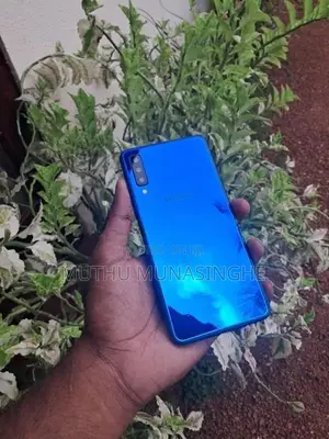 Samsung Galaxy A7 (Used)