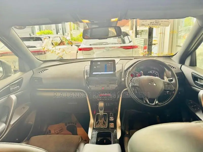 Mitsubishi Eclipse Cross Black Editi Sunroof 2024