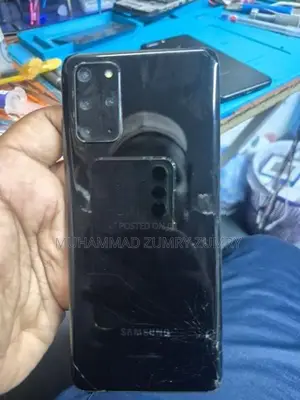 Samsung Galaxy S20+ 12GB 128GB (Used)
