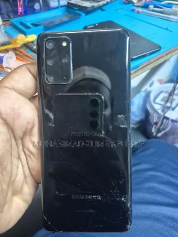 Samsung Galaxy S20+ 12GB 128GB (Used)