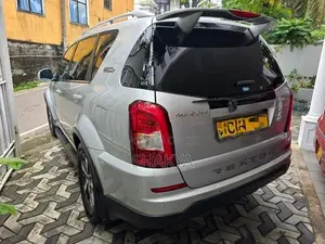 Ssang Yong Rexton 2015