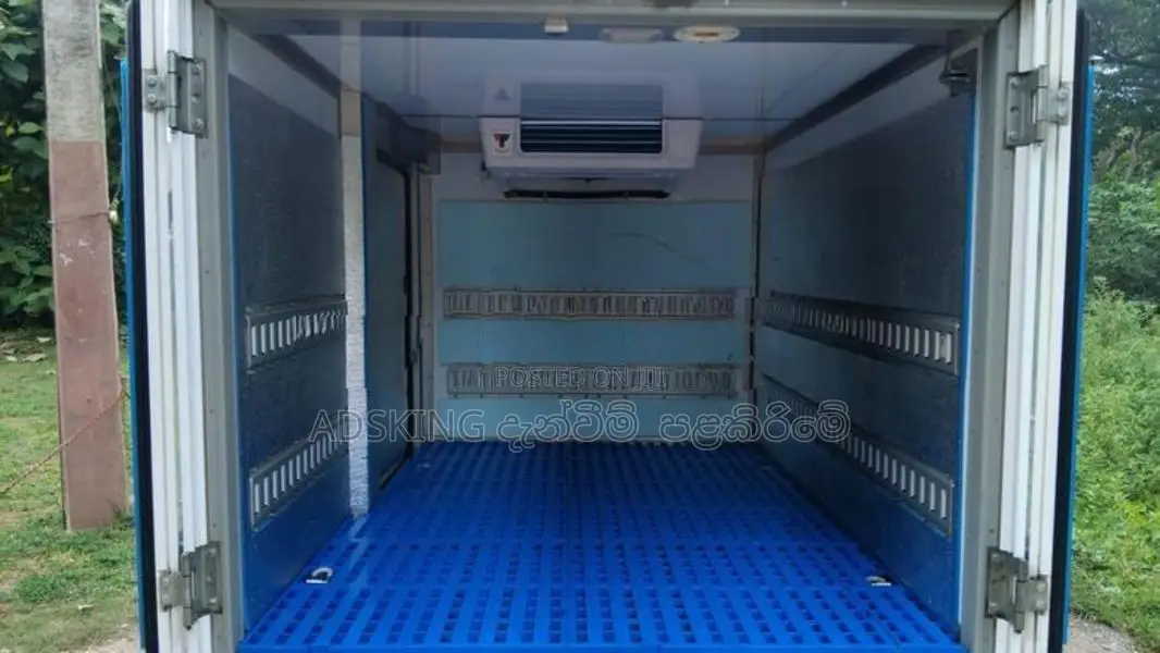 Suzuki Carry Freezer Truck 2023