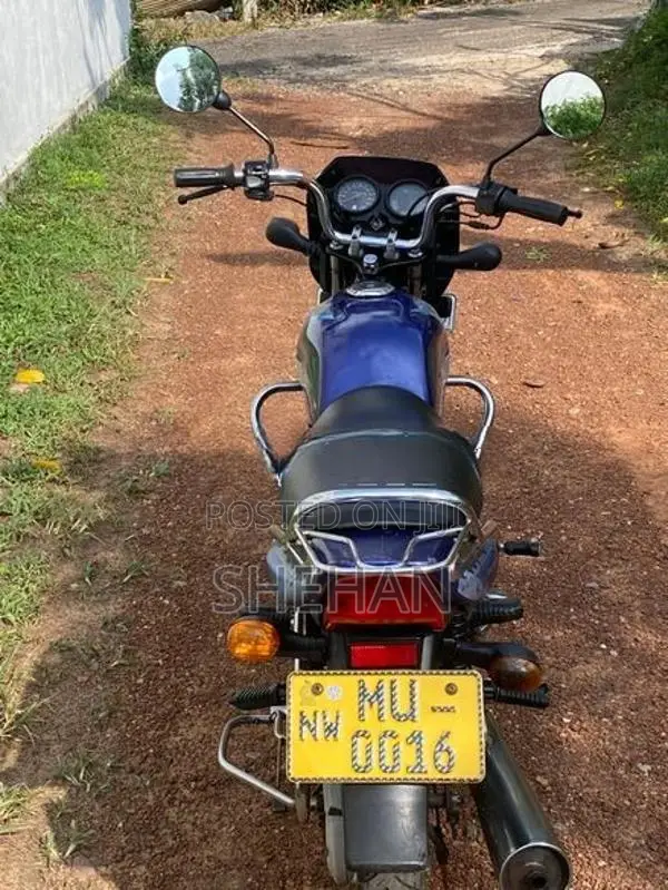 Bajaj CT100 2006