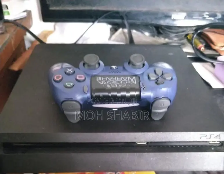 Playstation 4 Slim