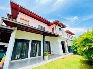 Beautiful Family Home for Sale – Athurugiriya