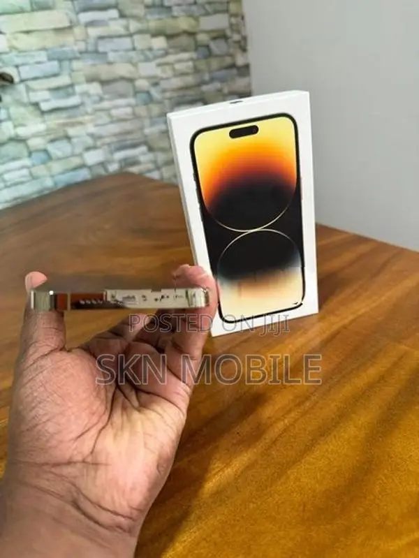 Apple iPhone 14 Pro Max 128GB (Used)