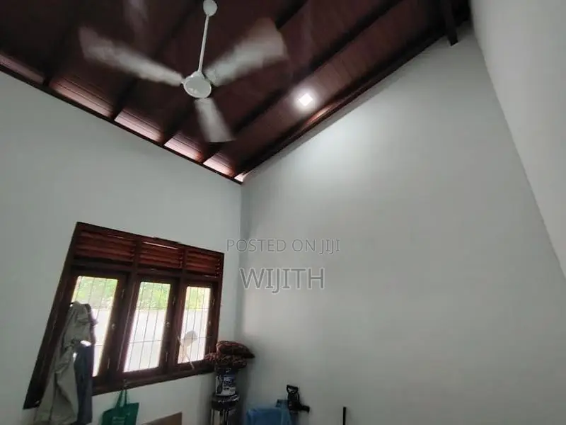 Brand New Single House for Sale in Kottawa Polgasowita Road