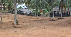 Residence Land For sale in polgasowita