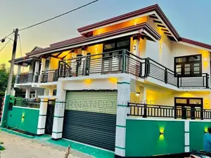 මීගමුව බස් පාරට කිට්ටු අලුත්ම නවීන නිවස විකිණීමට