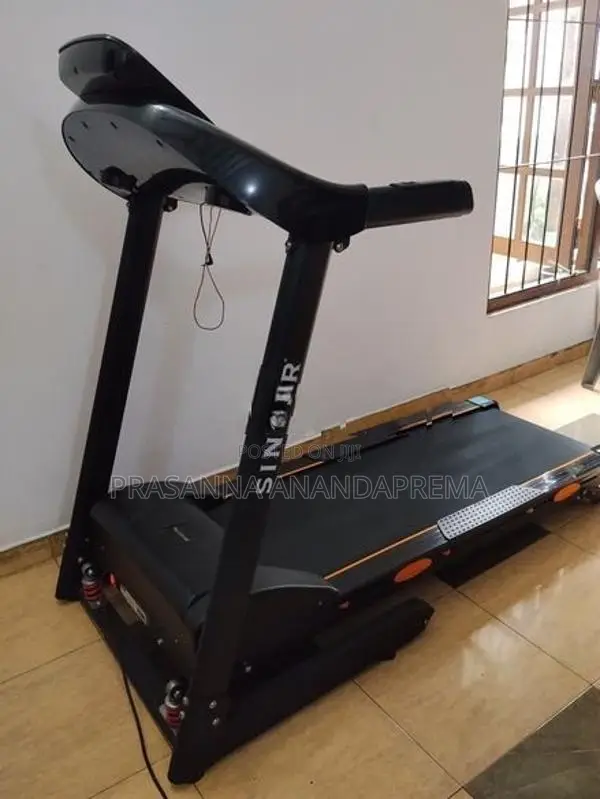 Treadmill Singer