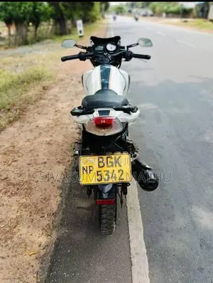TVS Apache 2017