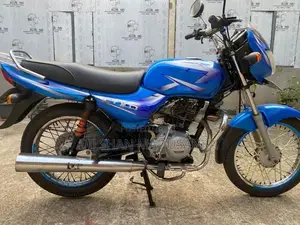 Bajaj CT100 2015