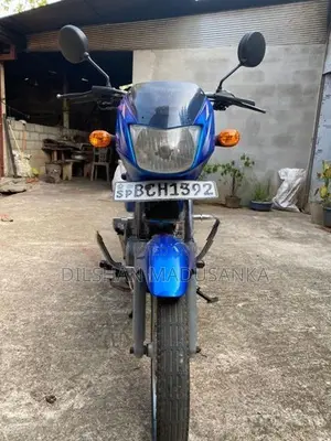 Bajaj CT100 2015