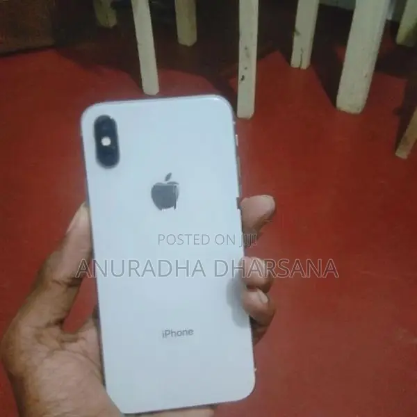 Apple iPhone X (Used)