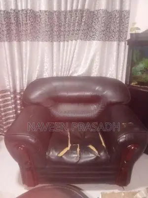 Damro Sofa Set