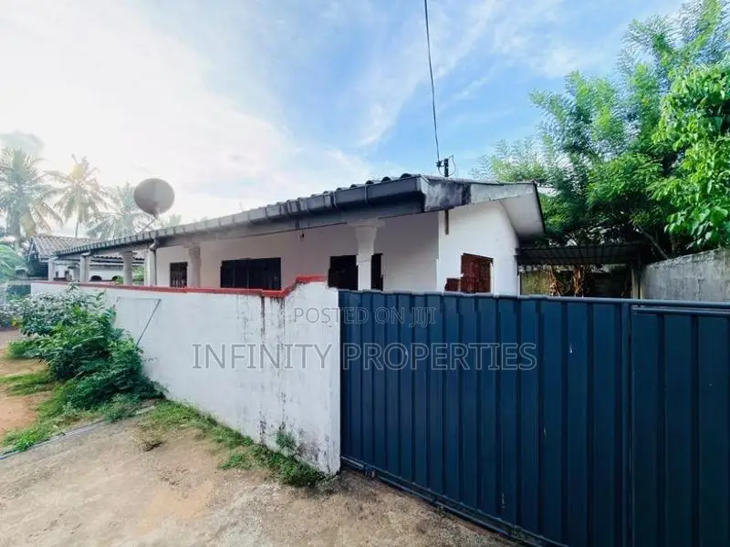 (AFA160) Single Storey House for Sale Kottawa