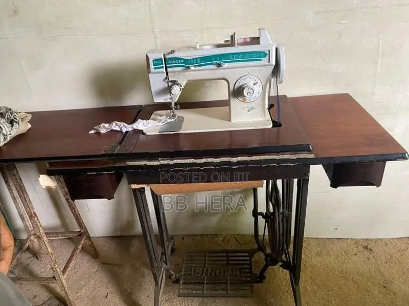 Singer Machine 974N