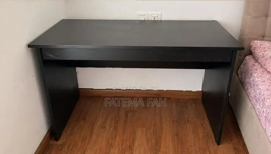 Computer Table with Chair