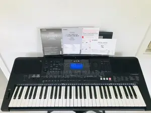 Yamaha PSR E453 Keyboard