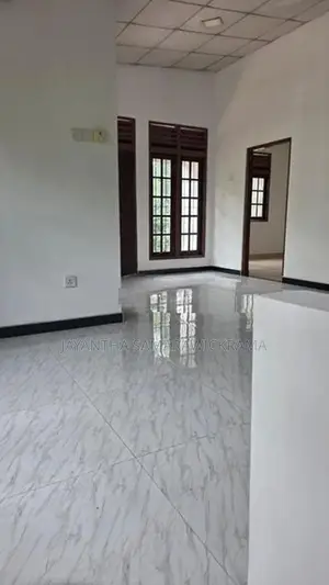 Twin House for Sale in Athurugiriya