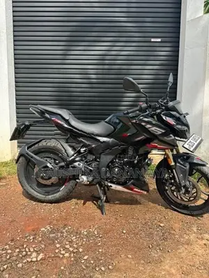 Bajaj Pulsar N160 Premium 2025