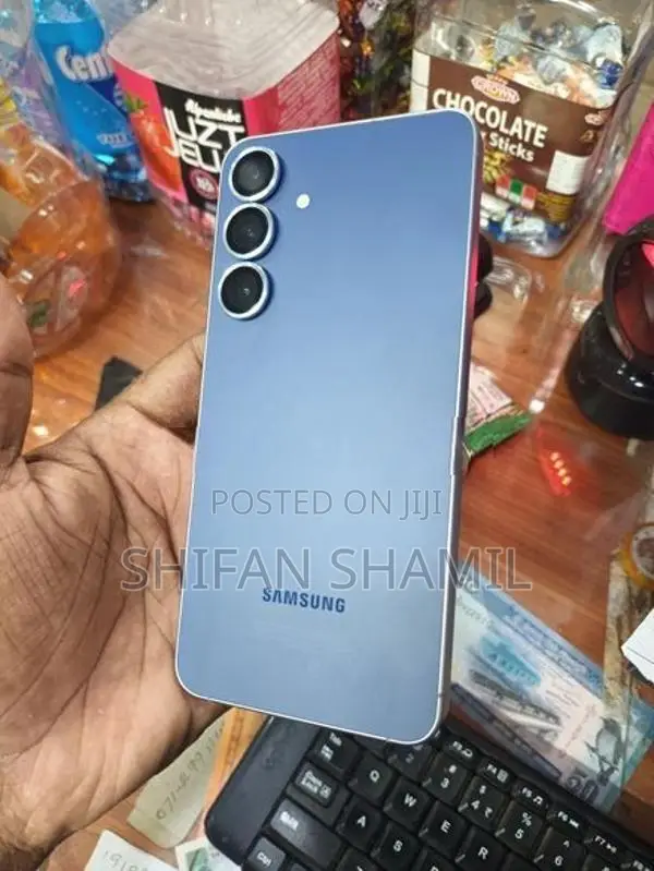 Samsung Galaxy S25 FE (Used)