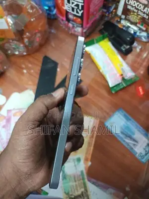 Samsung Galaxy S25 FE (Used)