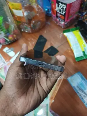 Samsung Galaxy S25 FE (Used)