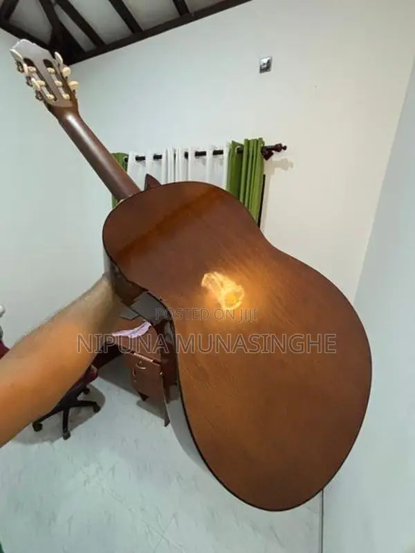 Yamaha C40 Classical Guitar