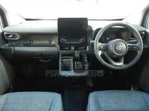 Toyota Sienta z Hybrid 2025