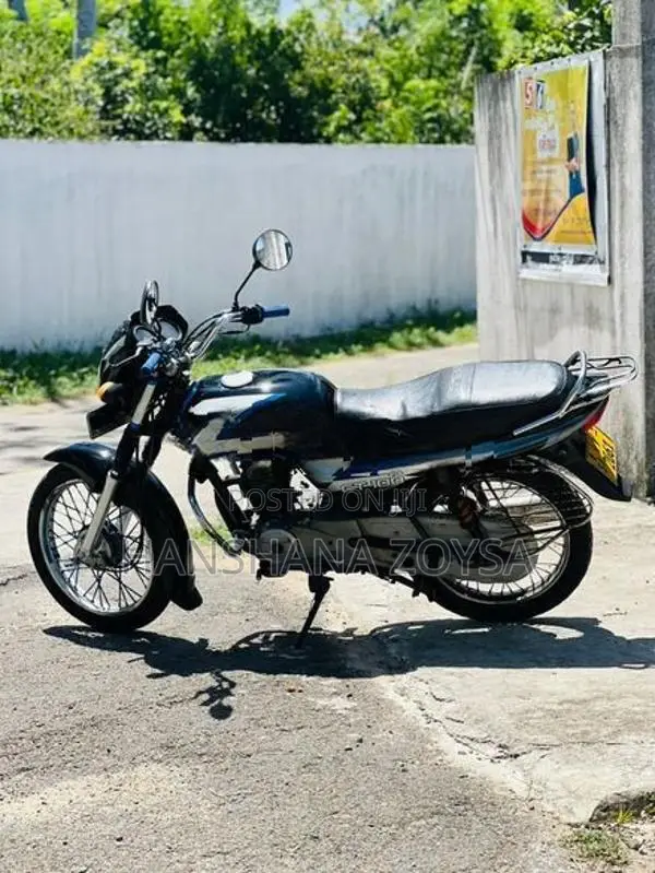 Bajaj CT100 2010