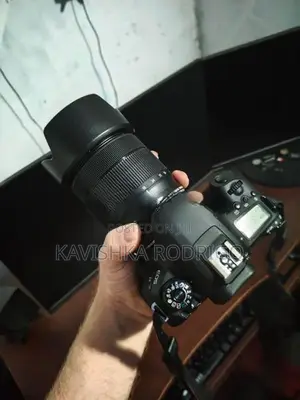 77D Camera