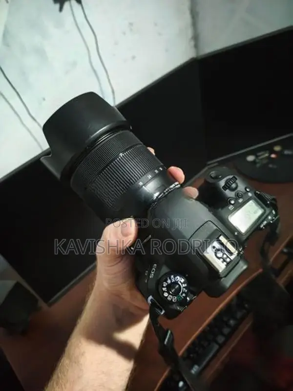 77D Camera