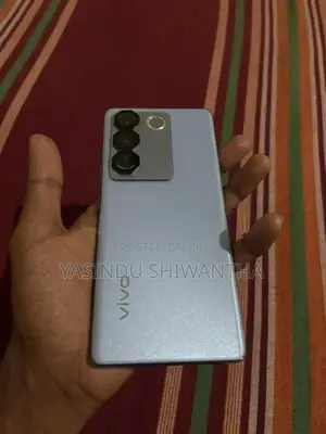 Vivo V27 8+8GB / 128GB (Used)