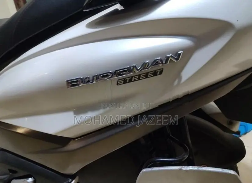 Suzuki Burgman 125 2024