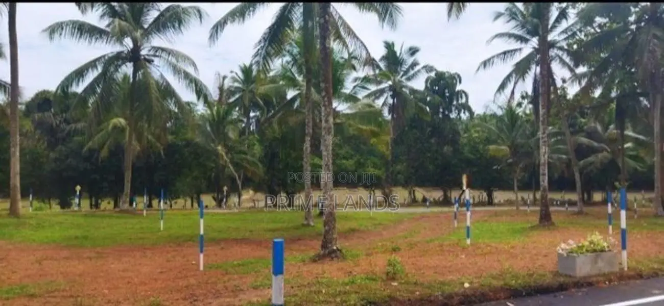 පදිංචියට වටිනා බිම් කොටස් විකිණීමට වේයන්ගොඩ මීරිගම පාර